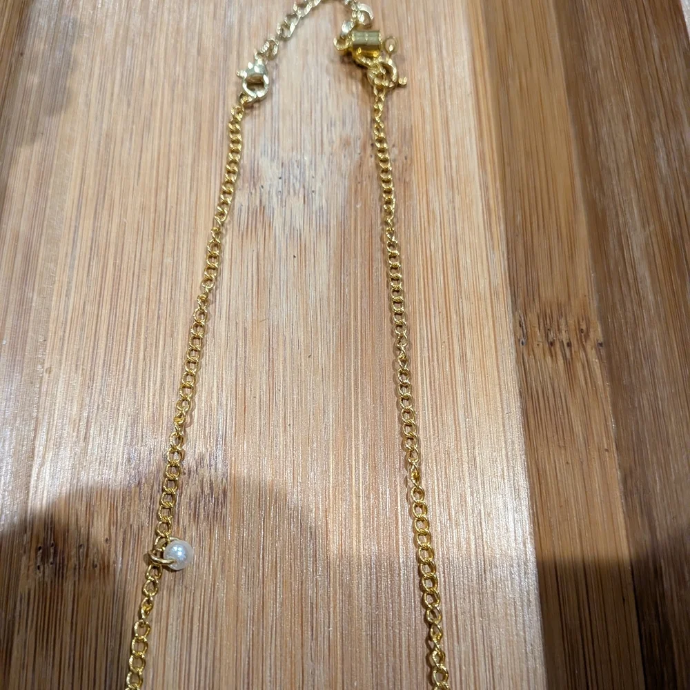 Elegant Gold and Pearl‎ Necklace